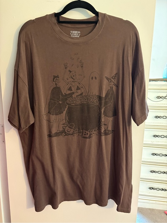 American Eagle Outfitters Other - American Eagle Outfitters Brown Graphic Halloween Tee